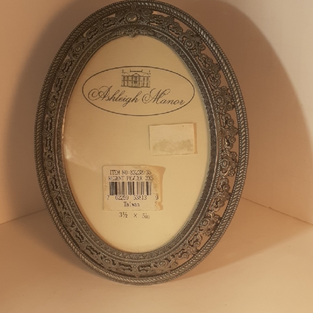 NWT Regent Pewter Ashleigh Manor Picture Frame 3 1/2" X 5".